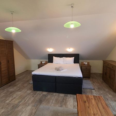Taverna & Rooms Sutivan Ngoại thất bức ảnh