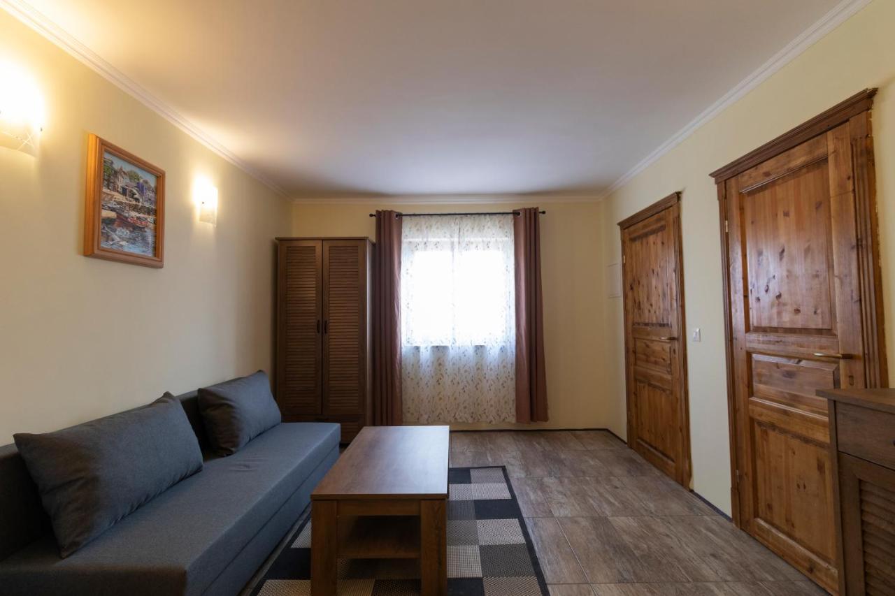 Taverna & Rooms Sutivan Ngoại thất bức ảnh