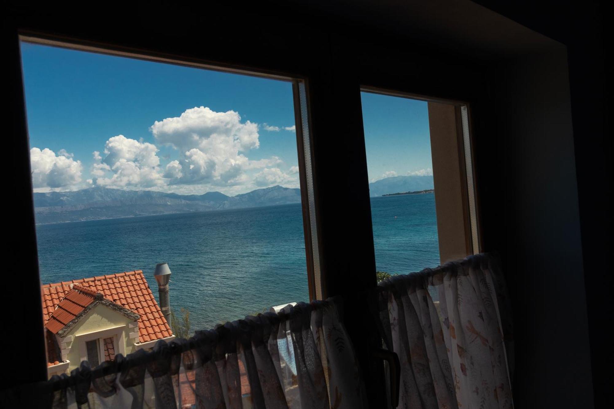 Taverna & Rooms Sutivan Ngoại thất bức ảnh