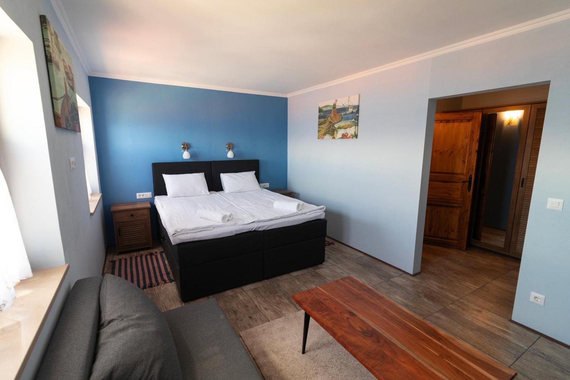 Taverna & Rooms Sutivan Ngoại thất bức ảnh